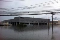Наводнение затопило фабрики Canon и Nikon в Таиланде